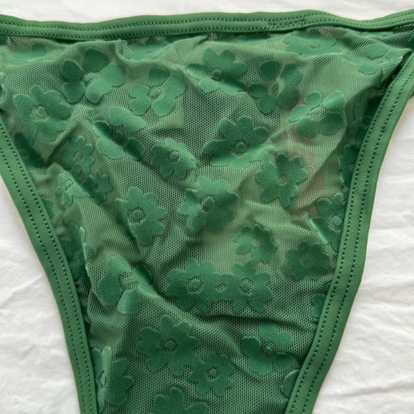 Victoria’s Secret Pink strappy mesh thong with floral detail Size XL. Excellent. - Picture 2 of 6